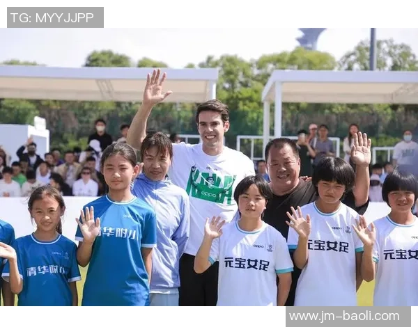 足球界三大杀马特球星揭秘 个性造型与场上风采如何相得益彰 足球界三大杀马特球星揭秘 个性造型与场上风采如何相得益彰